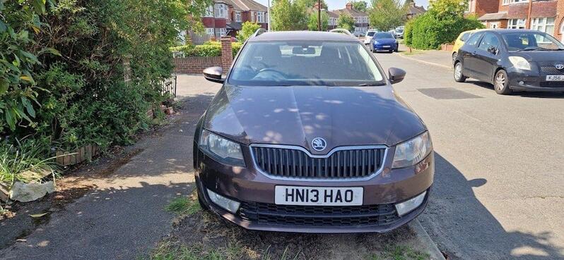 SKODA OCTAVIA 2013 SKODA OCTAVIA 1.6 TDI CR SE **JUST 127,000 MILES** FSH NEW MOT