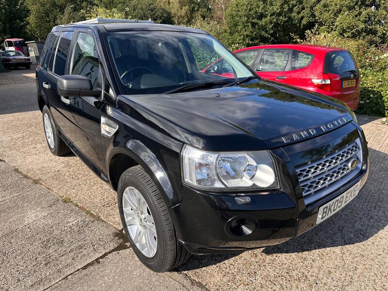 LAND ROVER FREELANDER 2 2.2 Td4 e HSE FSH *PLEASE READ OUR DESCRIPTION*